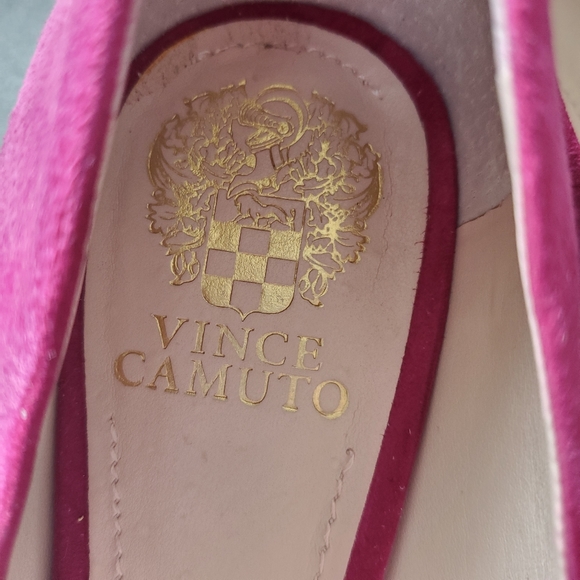 Vince Camuto purple faux suede 2½" heel shoes. 10M - Picture 10 of 10